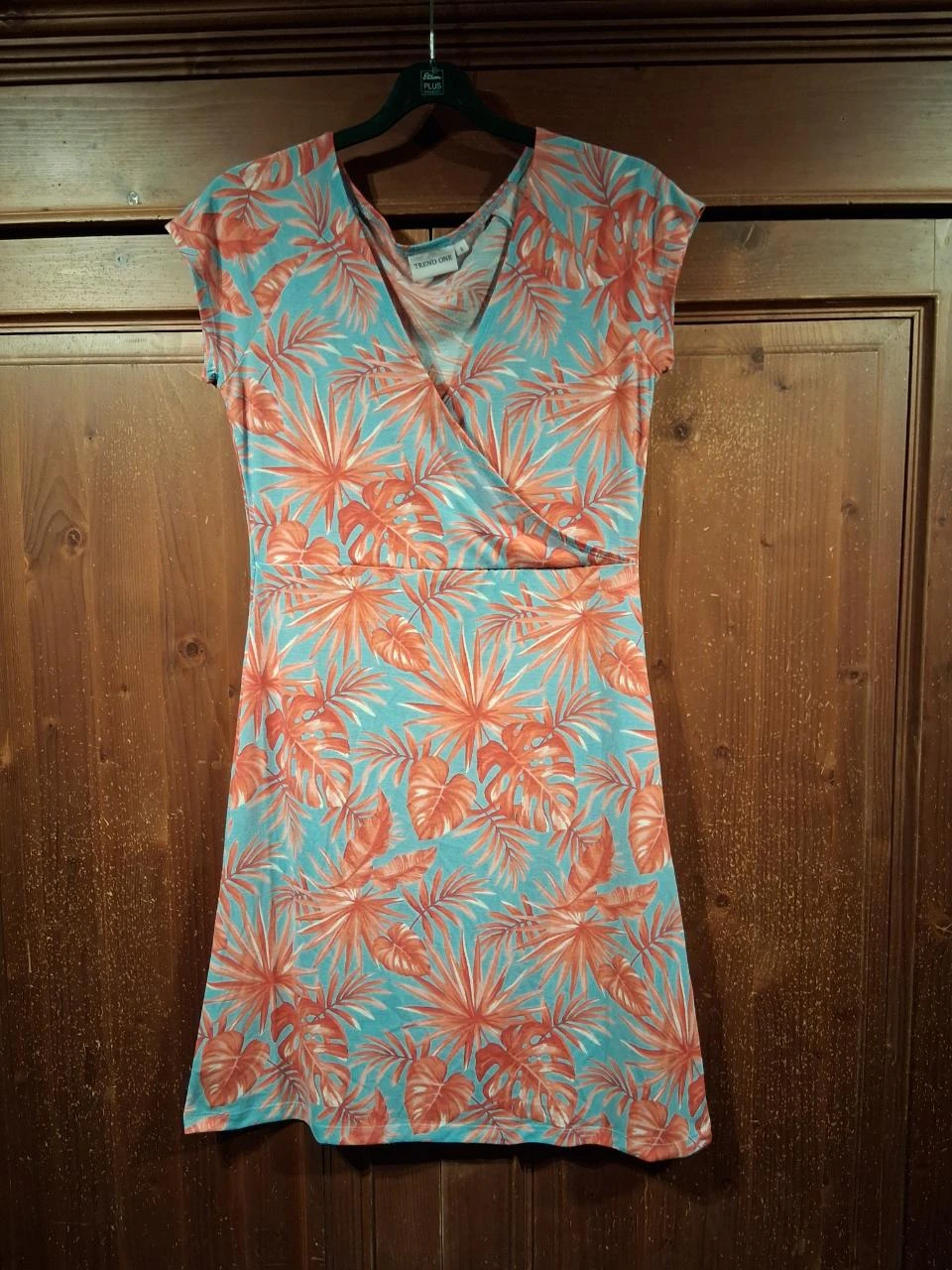 leuke jurk rood lichtblauw S Trend One